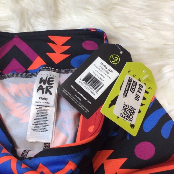 Zumba Wear 2Pc Glam Tank & Capri Leggings Set - Picture 10 of 13